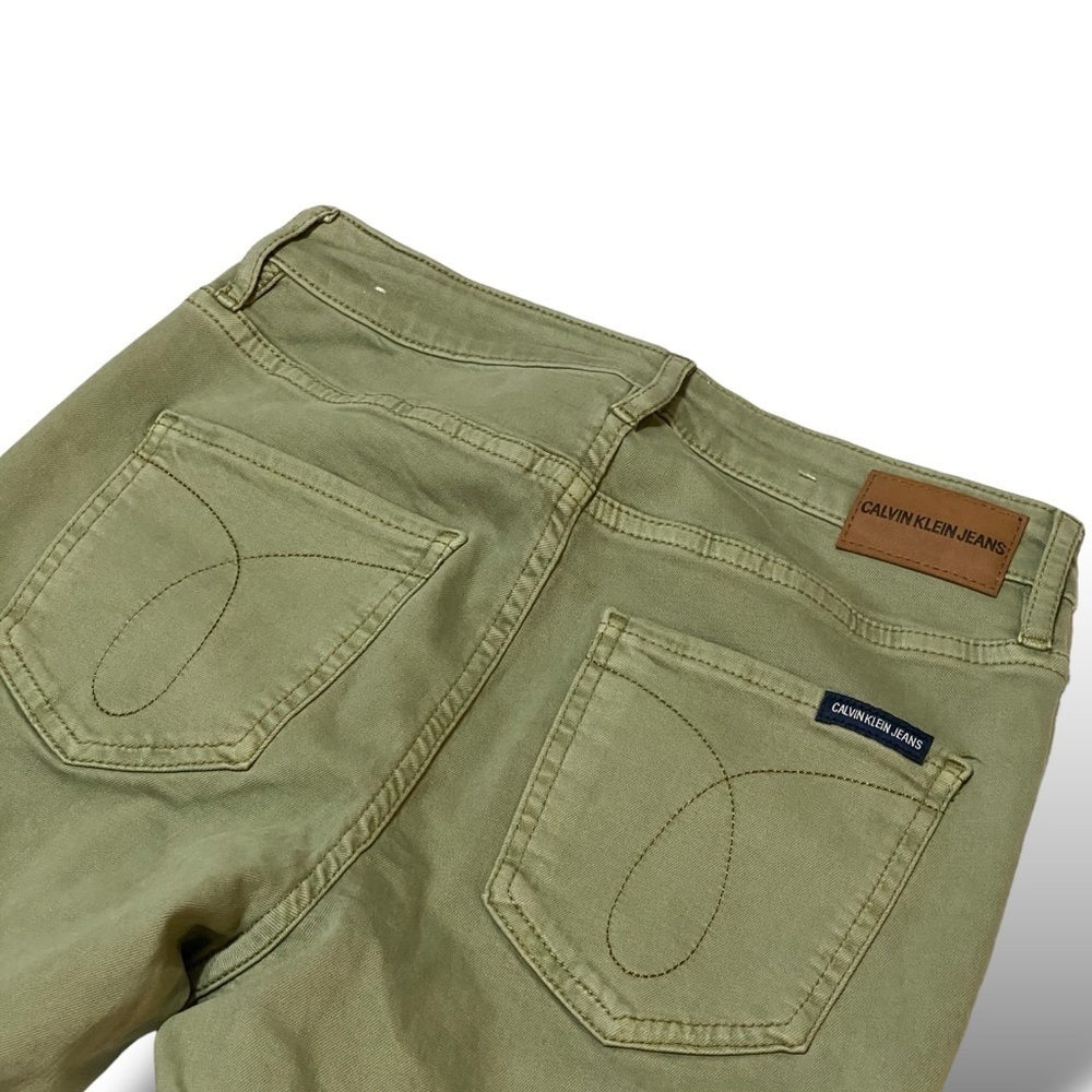 Calvin Klein Straight Skinny Contoured Jeans Size 2 Green High Rise Like… - Picture 9 of 15